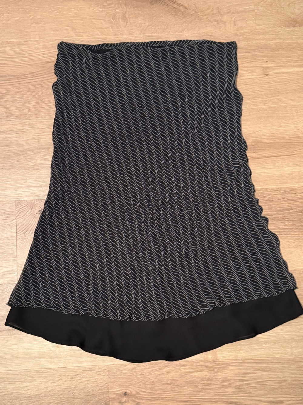 Black Wave-Pattern A-Line Skirt